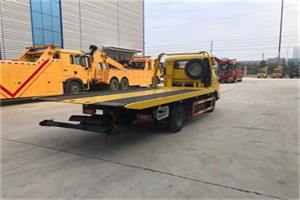 石峰非事故拖车