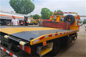 石峰附近拖车电话号码服务